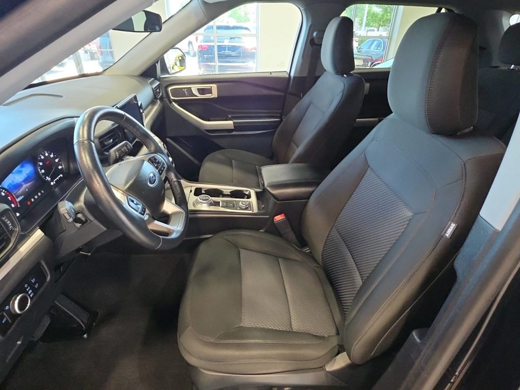 Thumbnail: 2023 Ford Explorer - 8