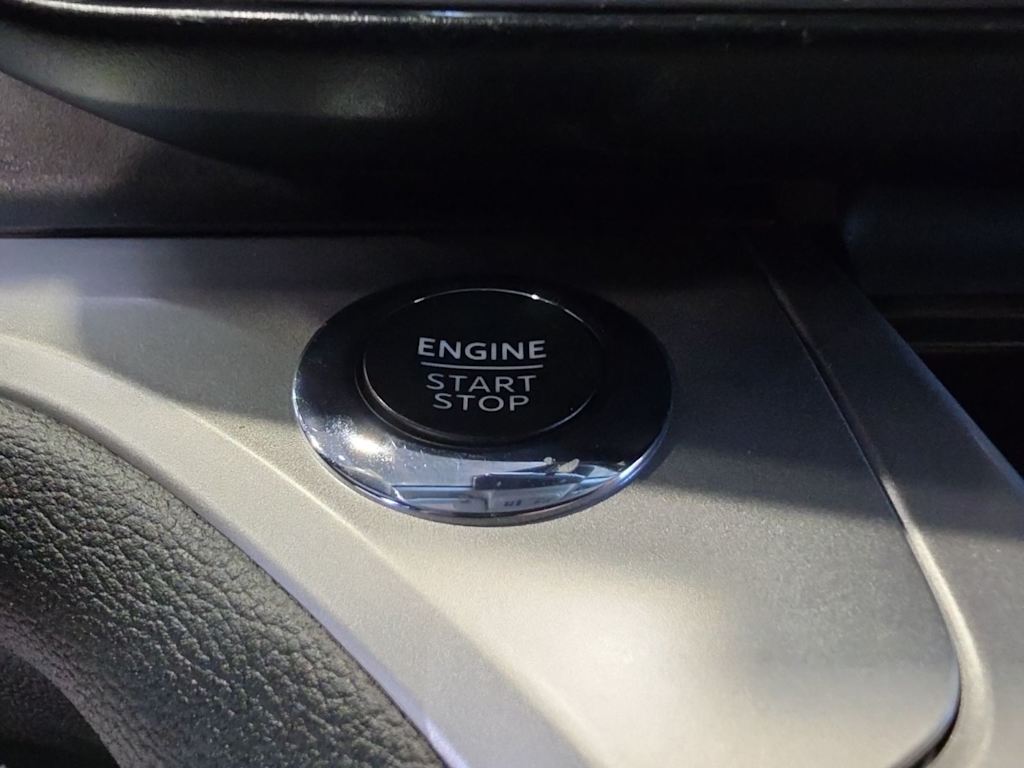 Thumbnail: 2022 Ford Explorer - 28