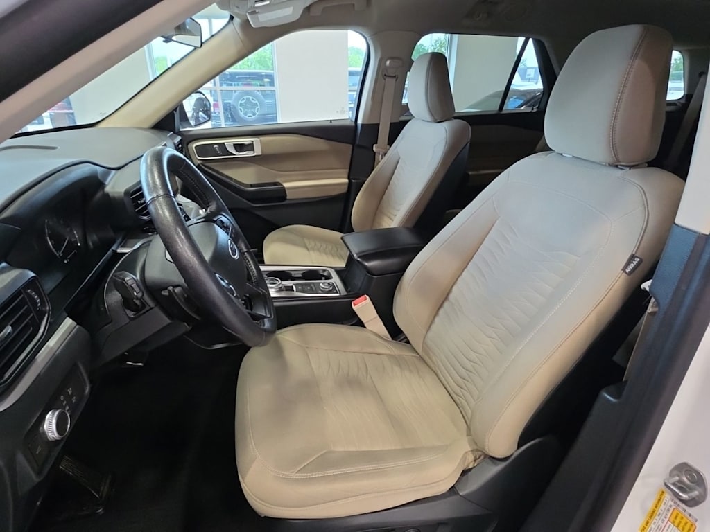 Thumbnail: 2020 Ford Explorer - 9
