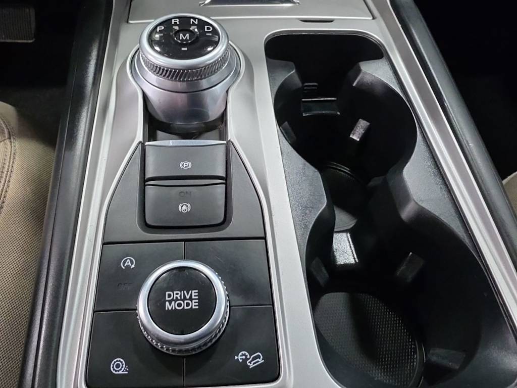 Thumbnail: 2020 Ford Explorer - 12
