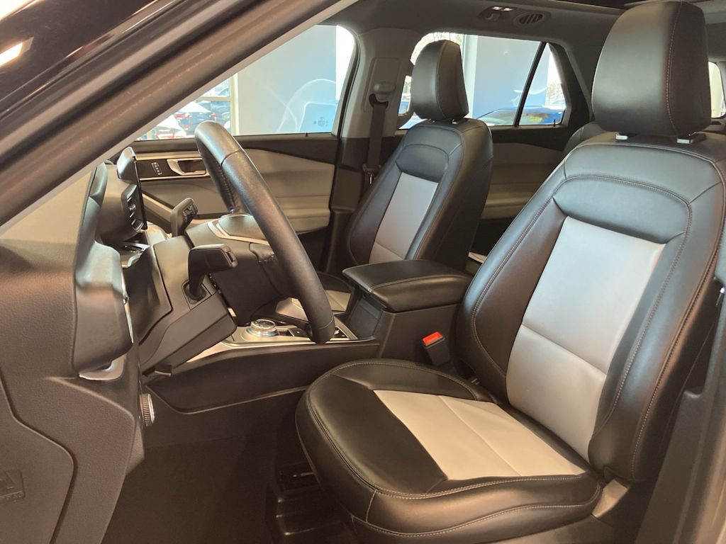 Thumbnail: 2024 Ford Explorer - 8
