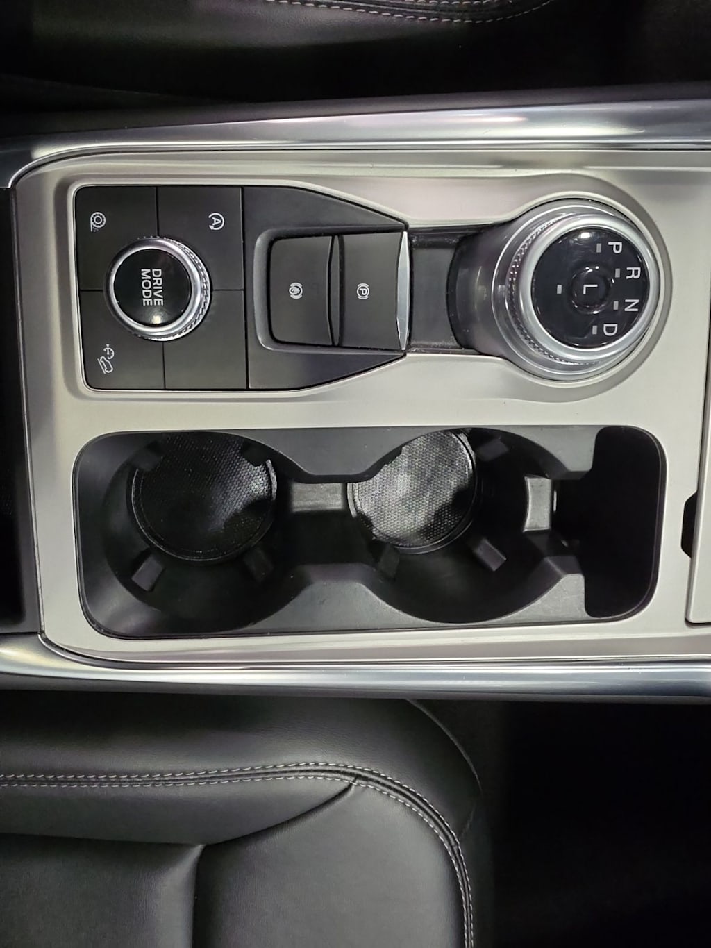 Thumbnail: 2023 Ford Explorer - 29