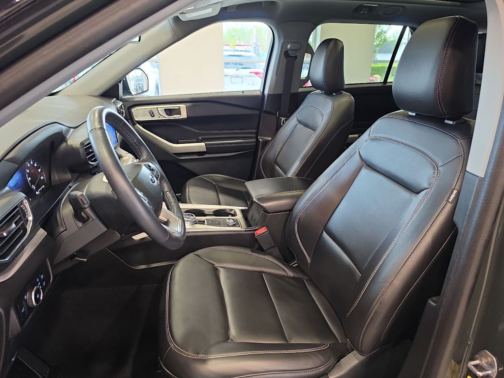 Thumbnail: 2023 Ford Explorer - 9