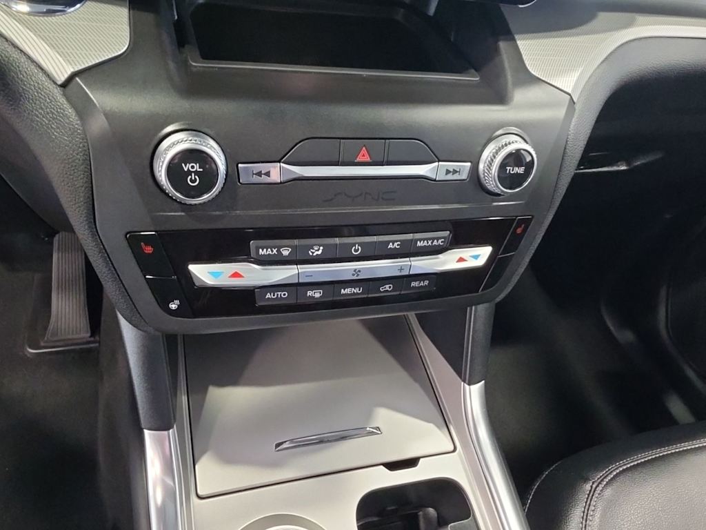 Thumbnail: 2020 Ford Explorer - 35