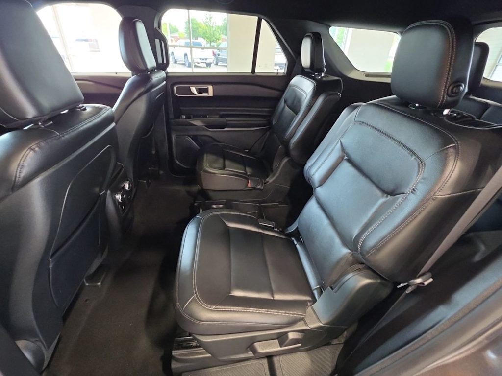 Thumbnail: 2020 Ford Explorer - 9