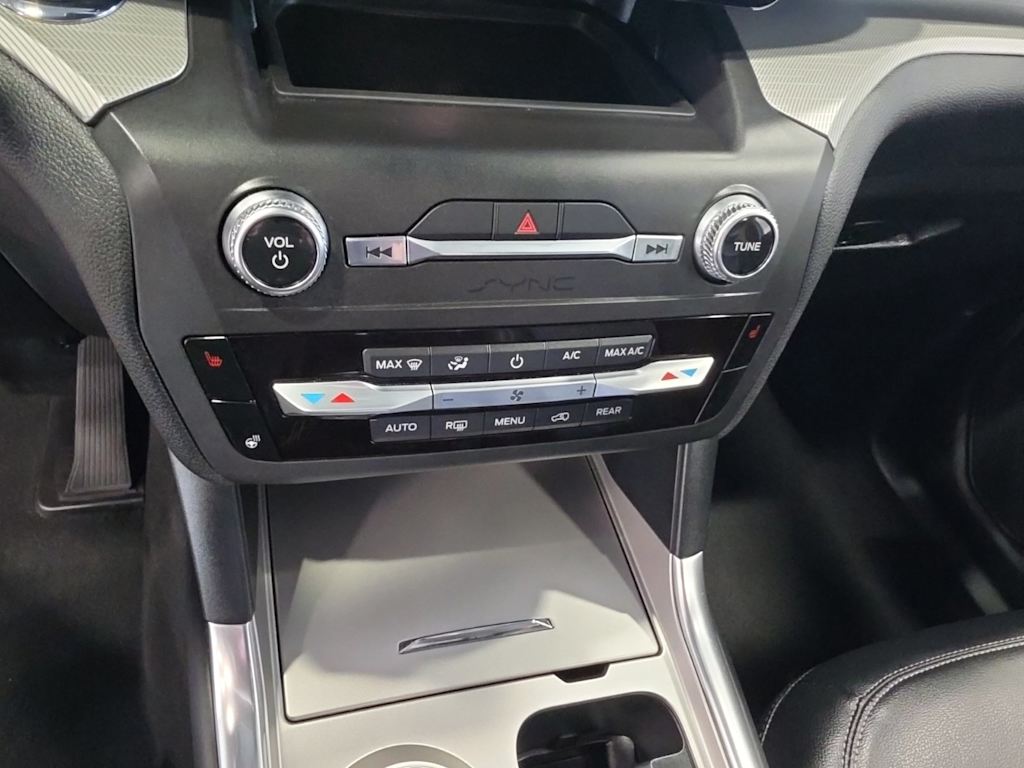 Thumbnail: 2020 Ford Explorer - 35