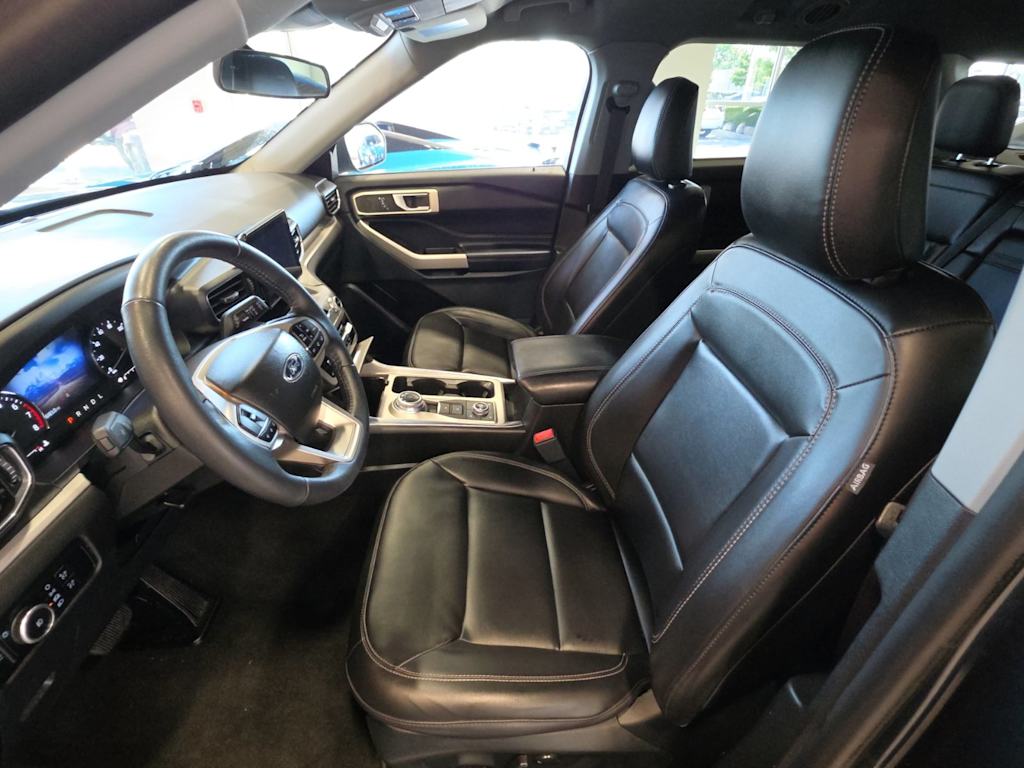 Thumbnail: 2023 Ford Explorer - 8