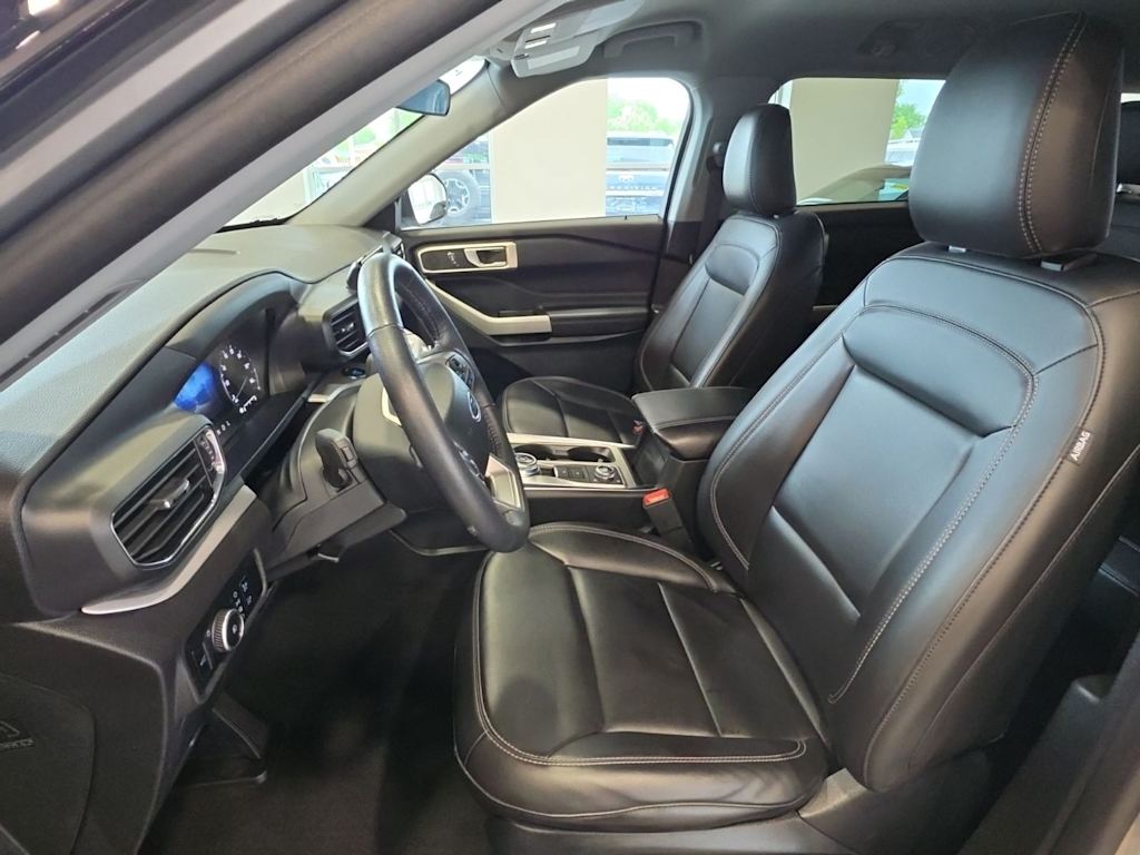 Thumbnail: 2023 Ford Explorer - 9