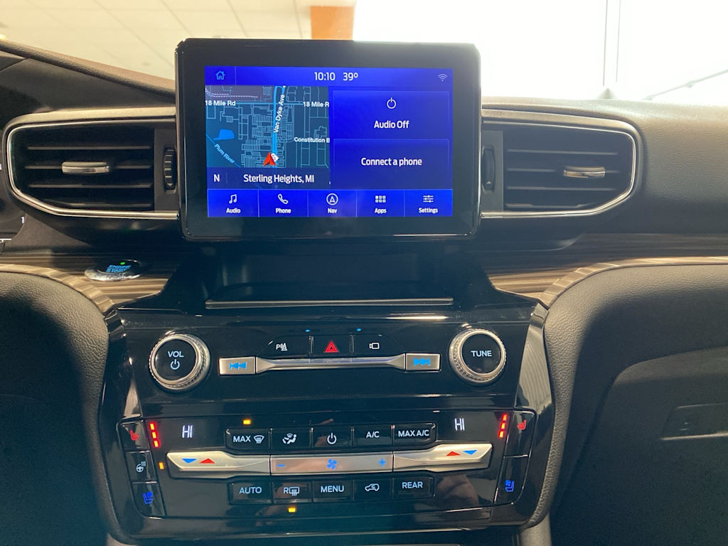 Thumbnail: 2021 Ford Explorer - 12