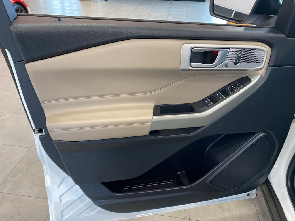 Thumbnail: 2021 Ford Explorer - 20