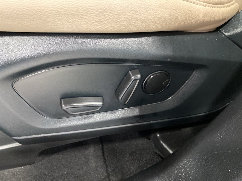 Thumbnail: 2021 Ford Explorer - 19