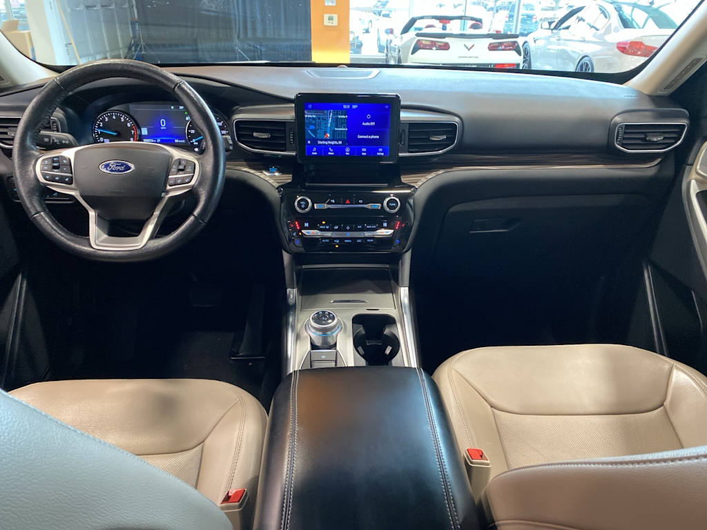 Thumbnail: 2021 Ford Explorer - 8