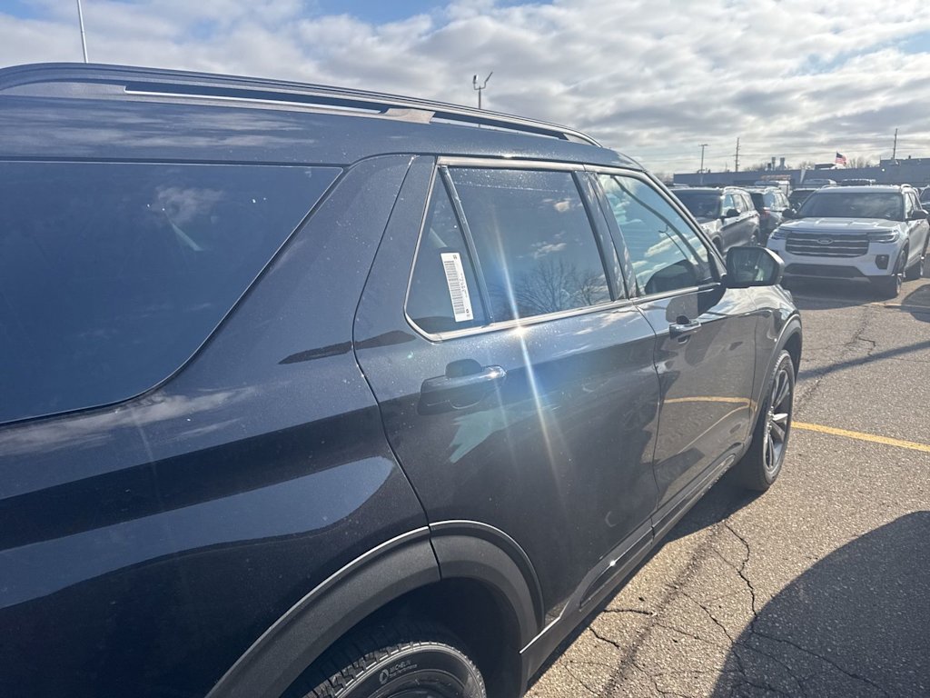 Thumbnail: 2026 Ford Explorer - 5