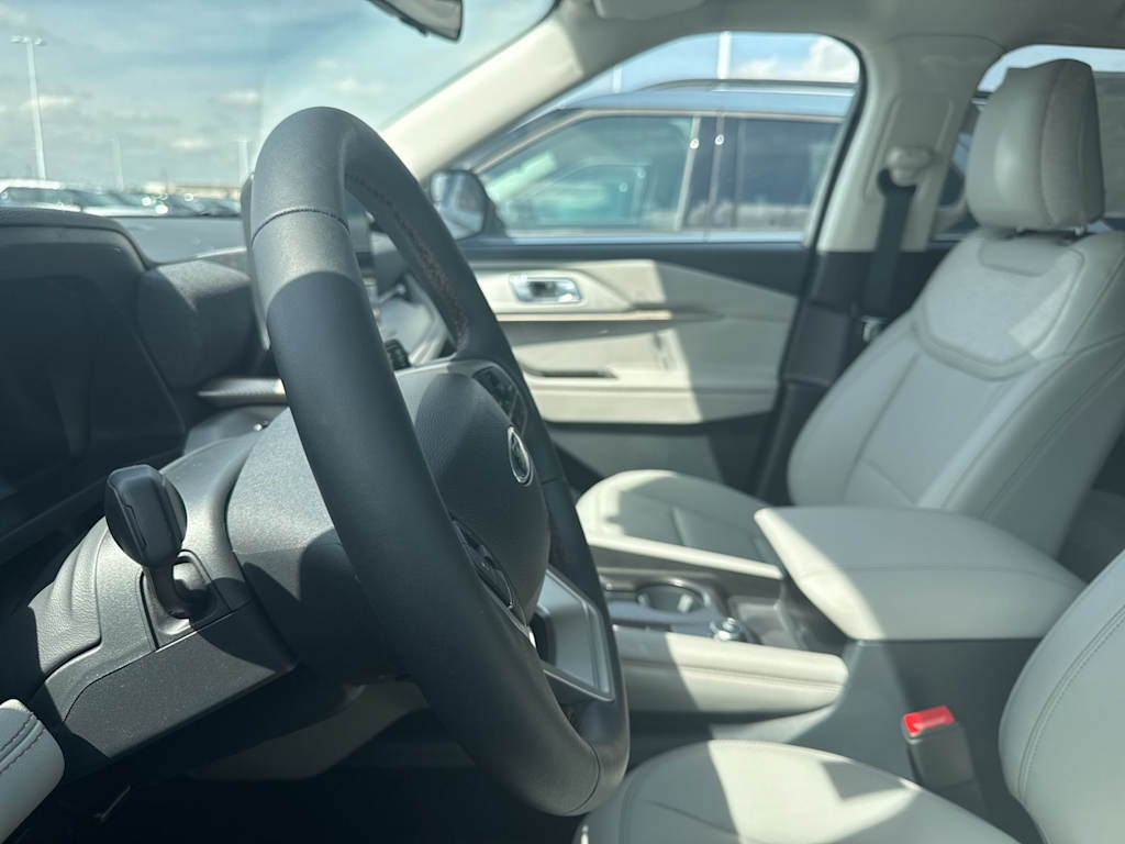 Thumbnail: 2026 Ford Explorer - 2