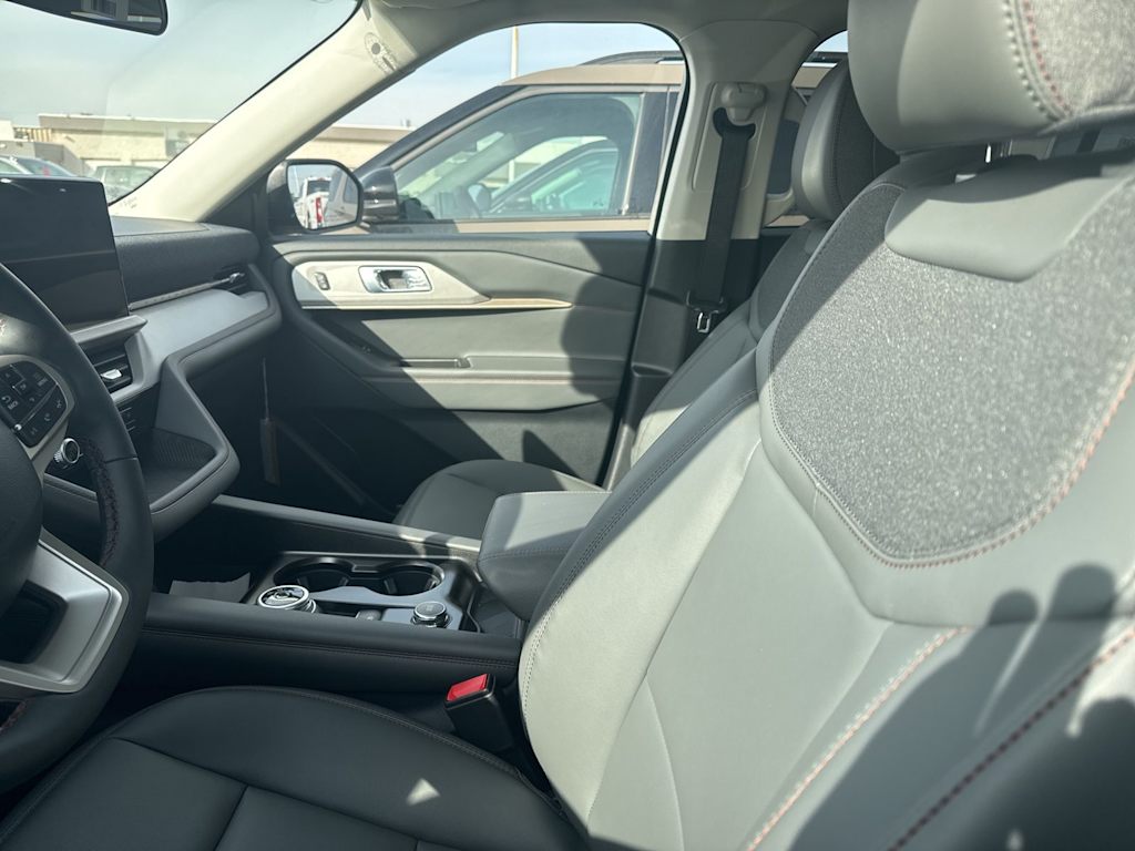 Thumbnail: 2026 Ford Explorer - 6