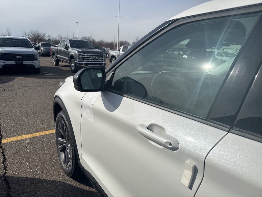 Thumbnail: 2026 Ford Explorer - 10