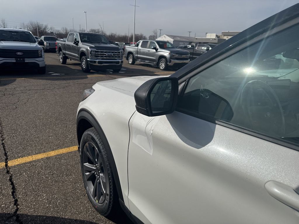 Thumbnail: 2026 Ford Explorer - 6