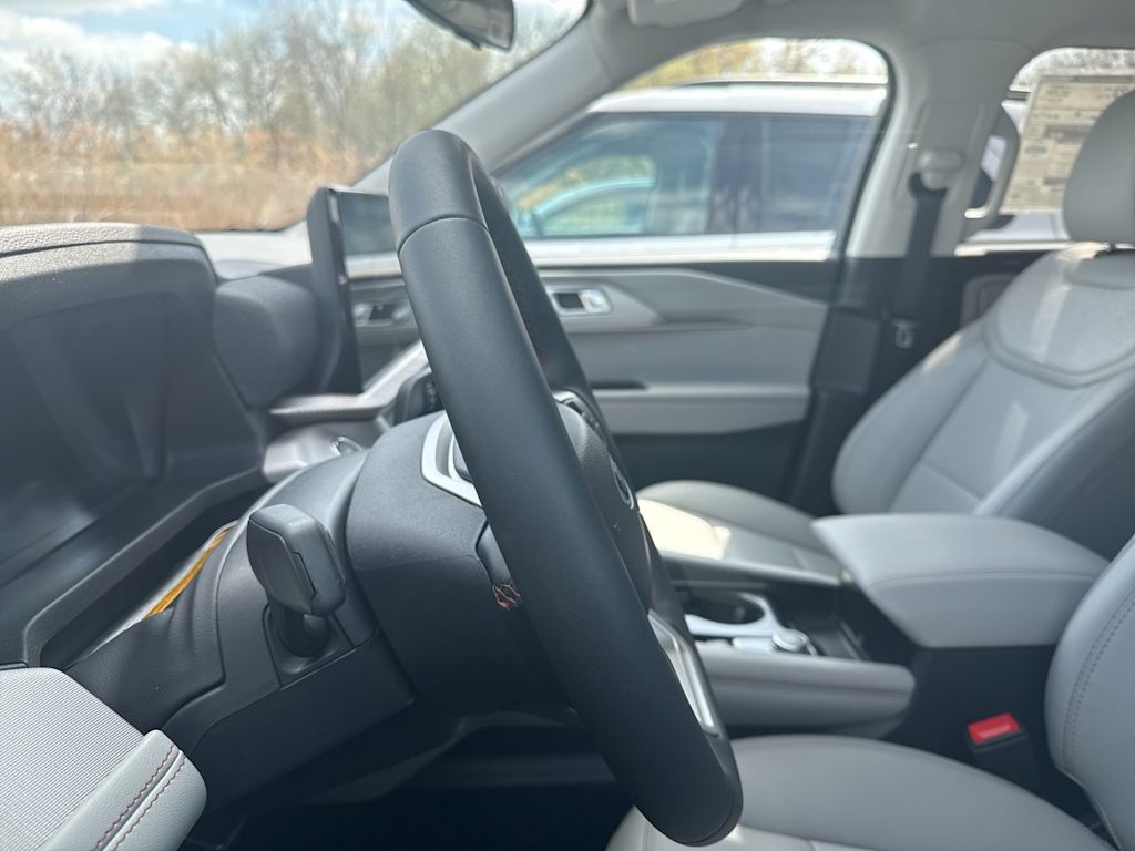 Thumbnail: 2026 Ford Explorer - 31
