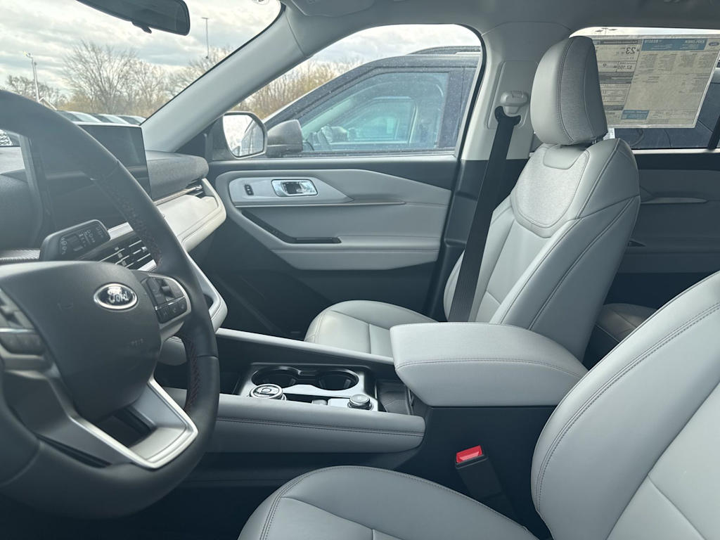 Thumbnail: 2026 Ford Explorer - 31