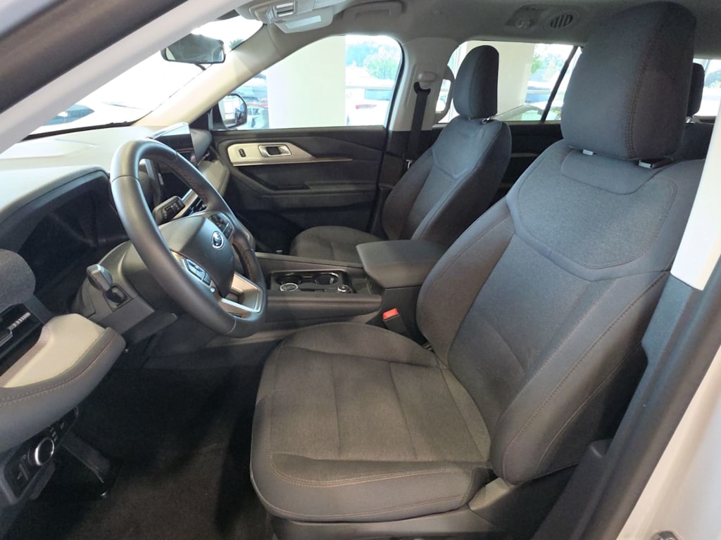 Thumbnail: 2026 Ford Explorer - 8