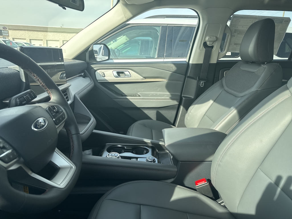 Thumbnail: 2026 Ford Explorer - 30