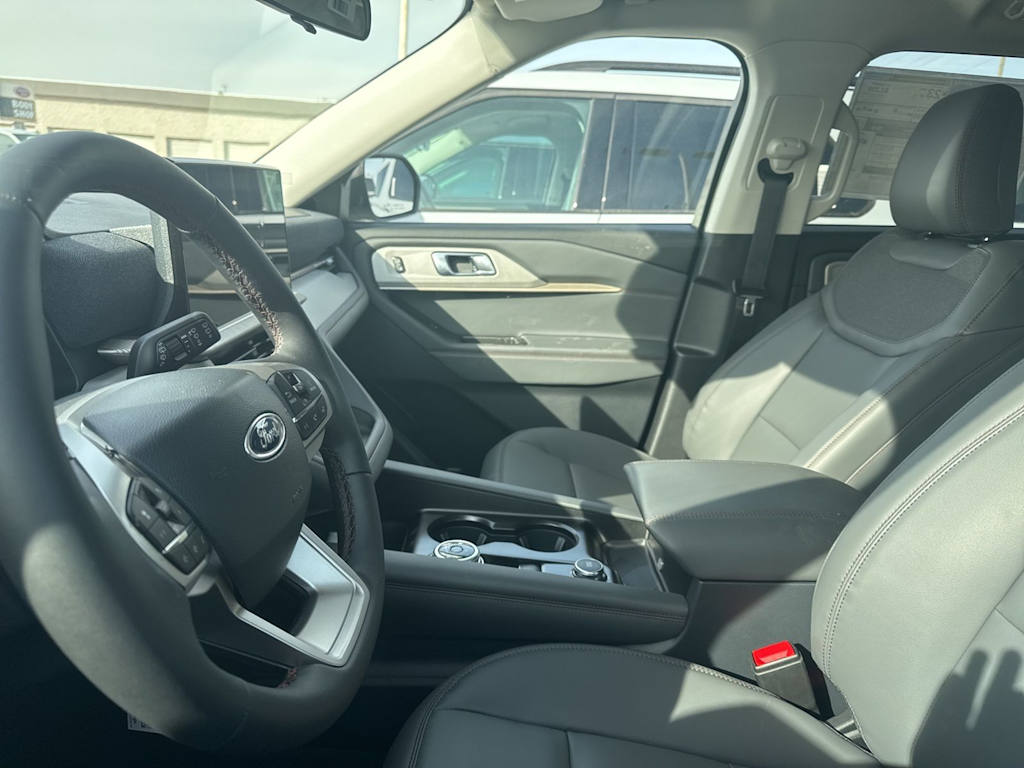 Thumbnail: 2026 Ford Explorer - 30