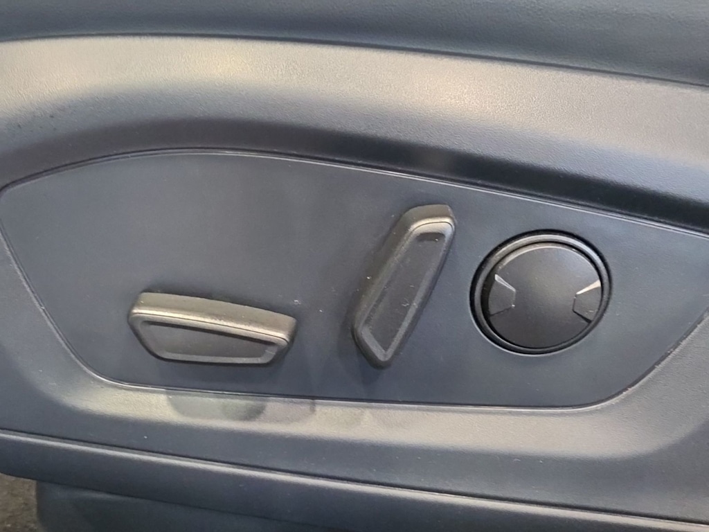 Thumbnail: 2025 Ford Explorer - 20