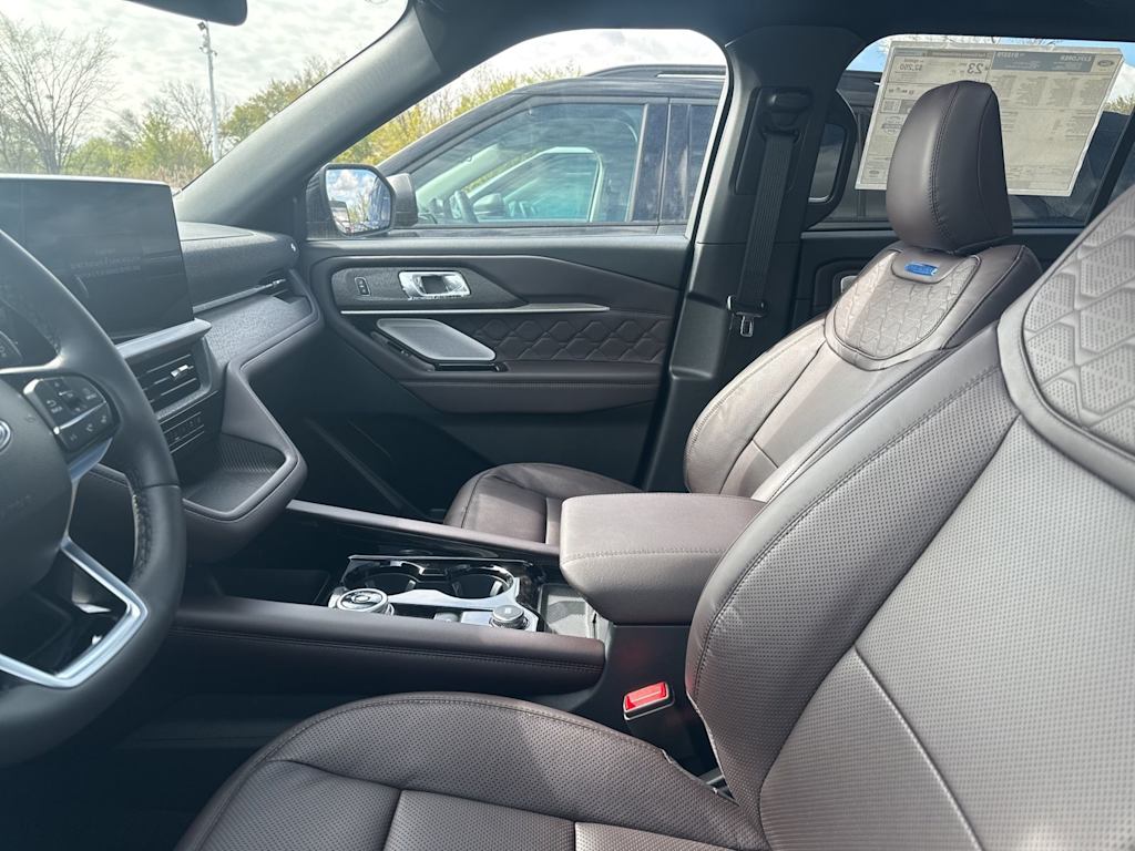 Thumbnail: 2026 Ford Explorer - 7