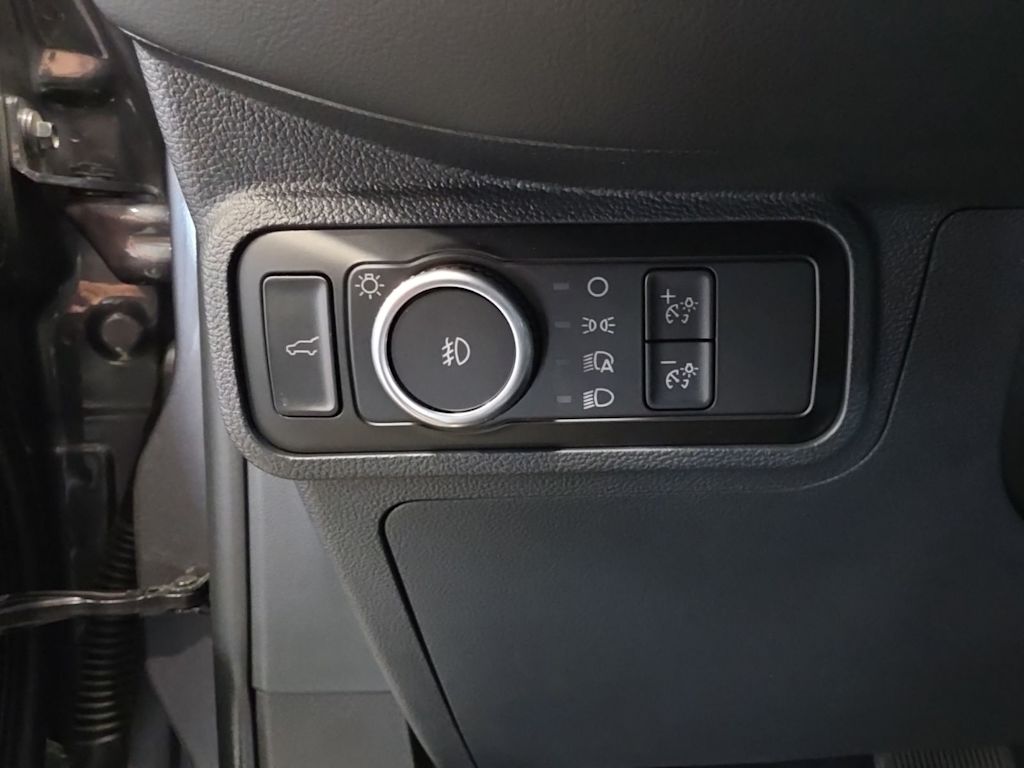 Thumbnail: 2026 Ford Explorer - 28