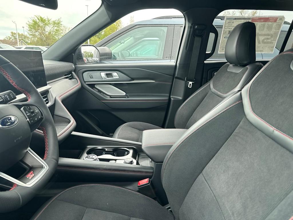 Thumbnail: 2026 Ford Explorer - 7