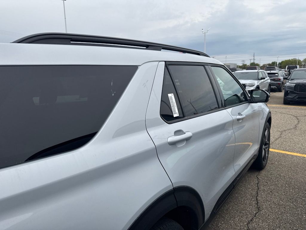 Thumbnail: 2026 Ford Explorer - 12