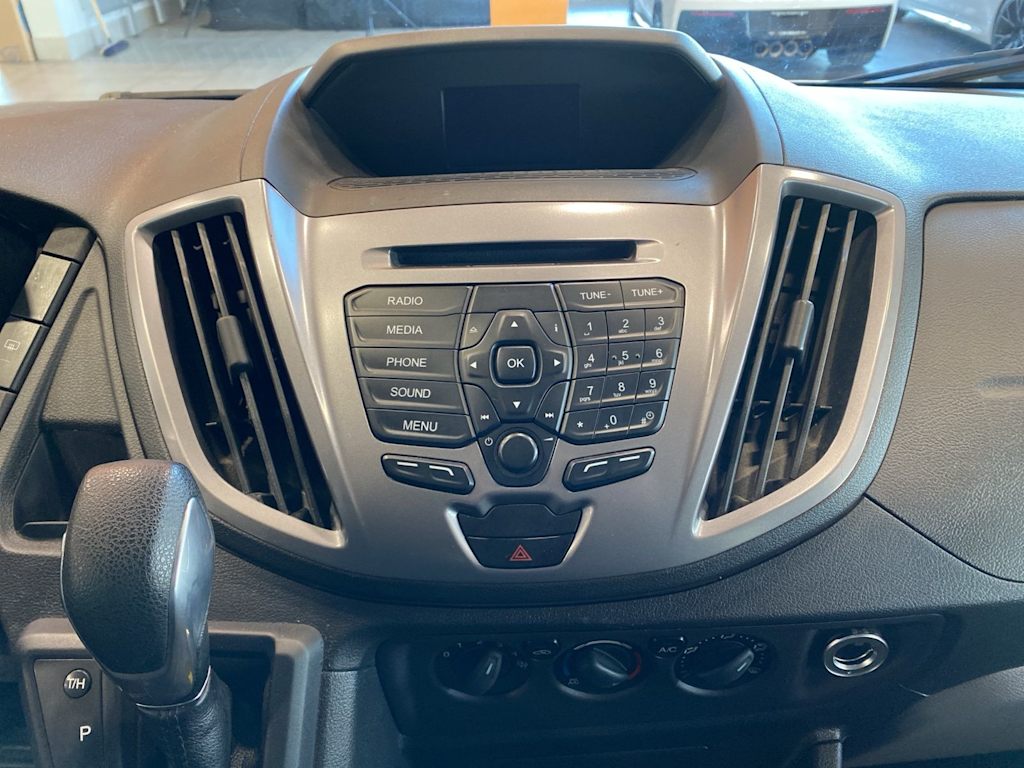 Thumbnail: 2019 Ford Transit Series - 11