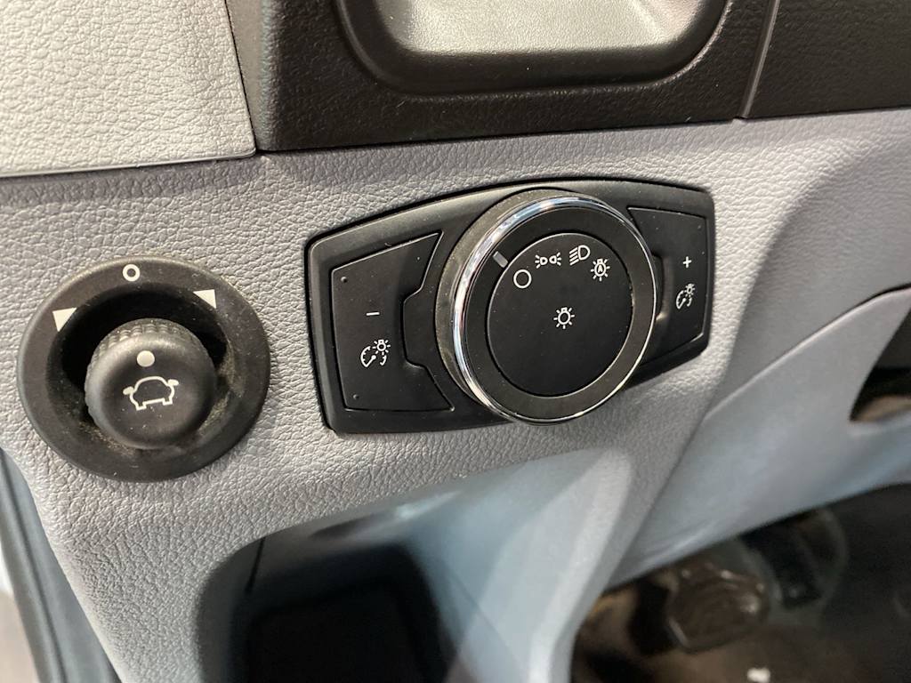 Thumbnail: 2019 Ford Transit Series - 20