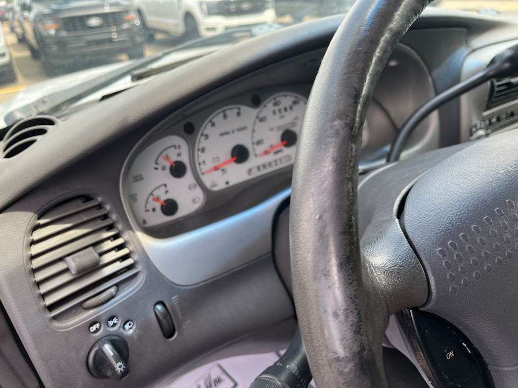 Thumbnail: 2001 Ford Explorer Sport Trac - 30