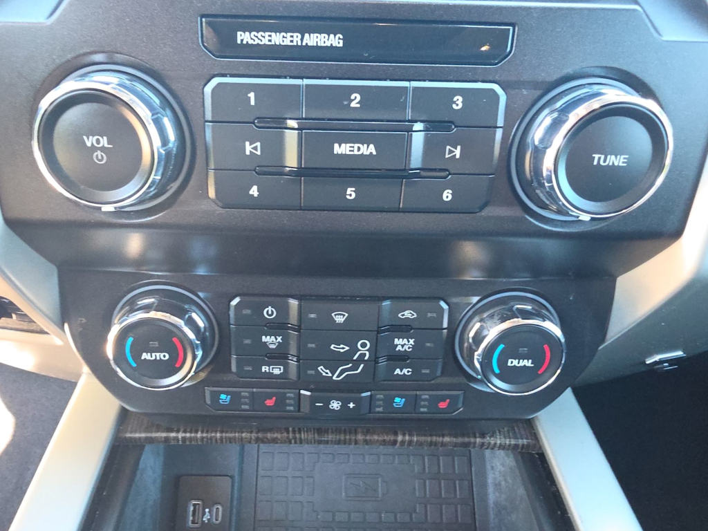 Thumbnail: 2020 Ford F-250 - 36