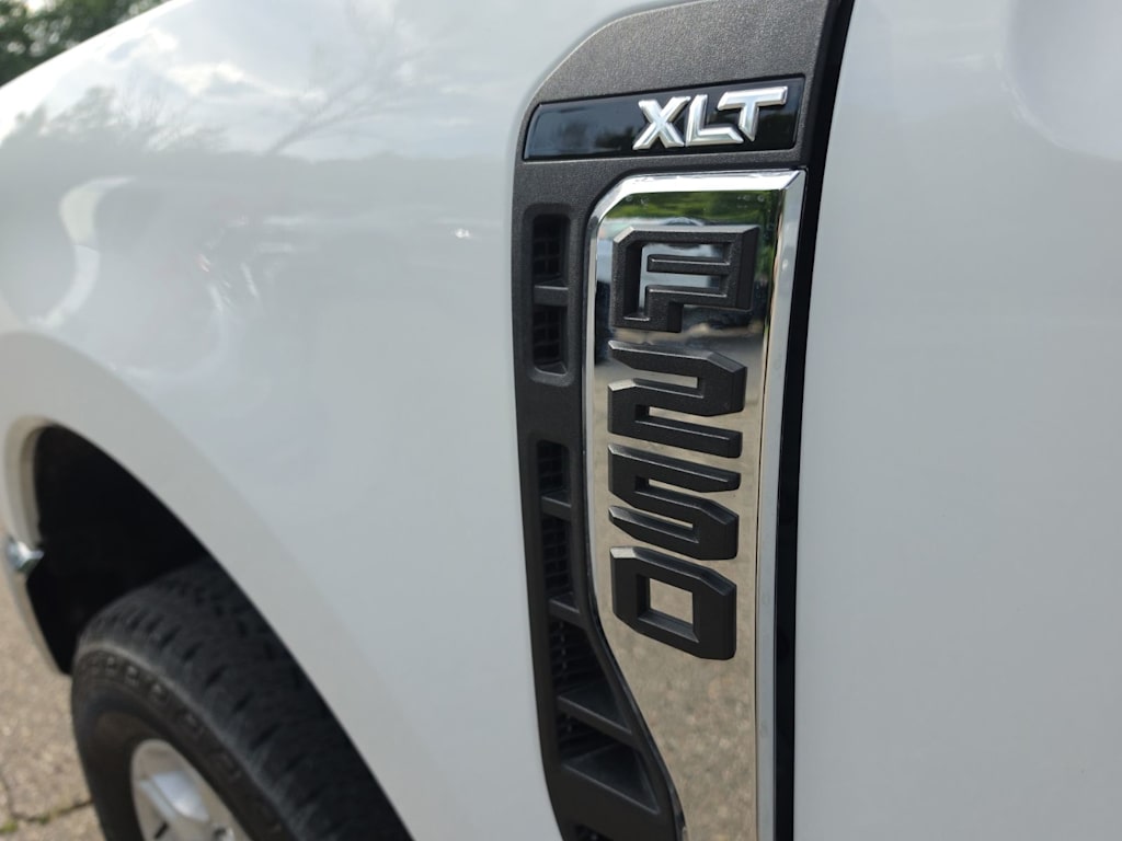 Thumbnail: 2025 Ford F-250 - 12