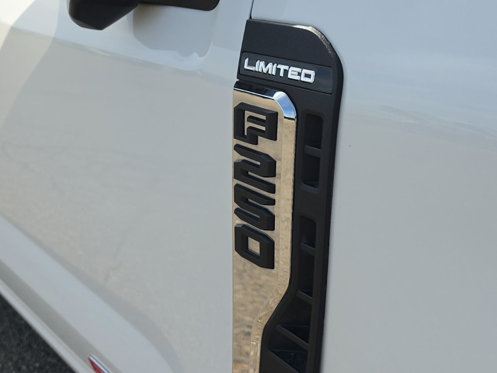 Thumbnail: 2023 Ford F-250 - 6