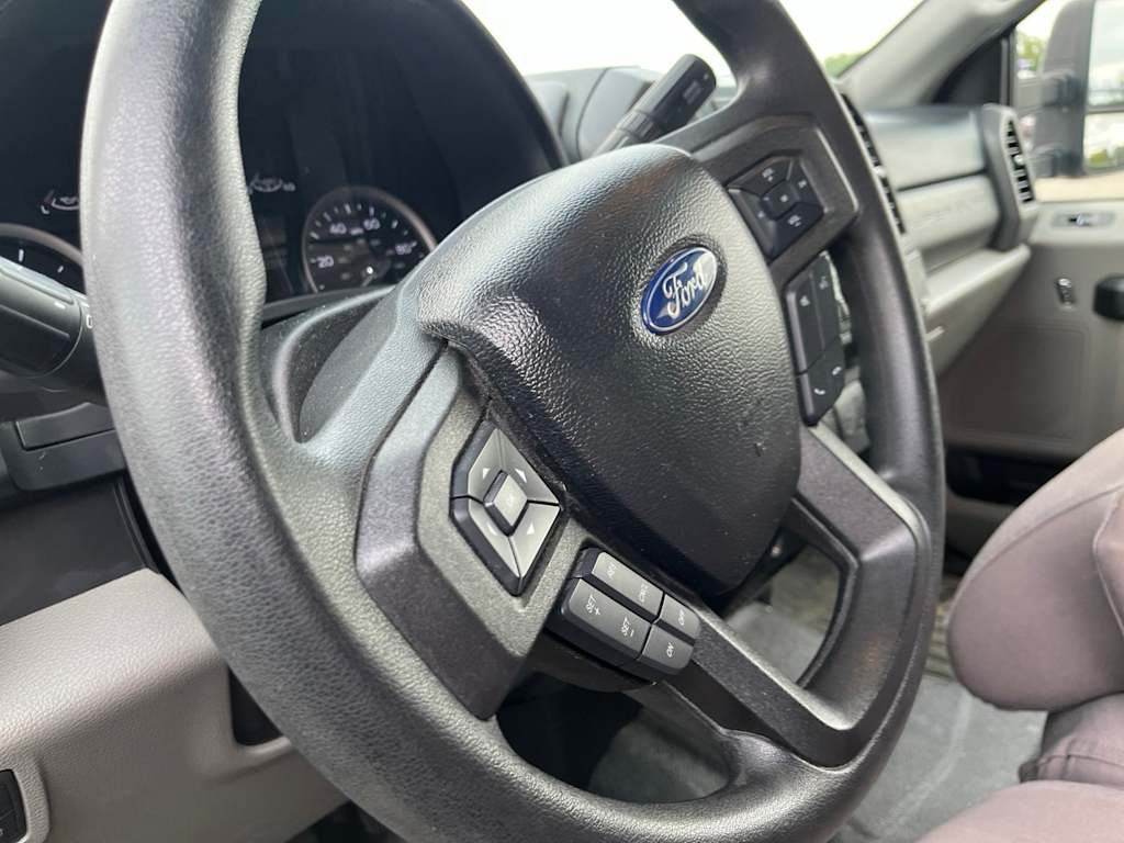 Thumbnail: 2021 Ford F-250 - 9