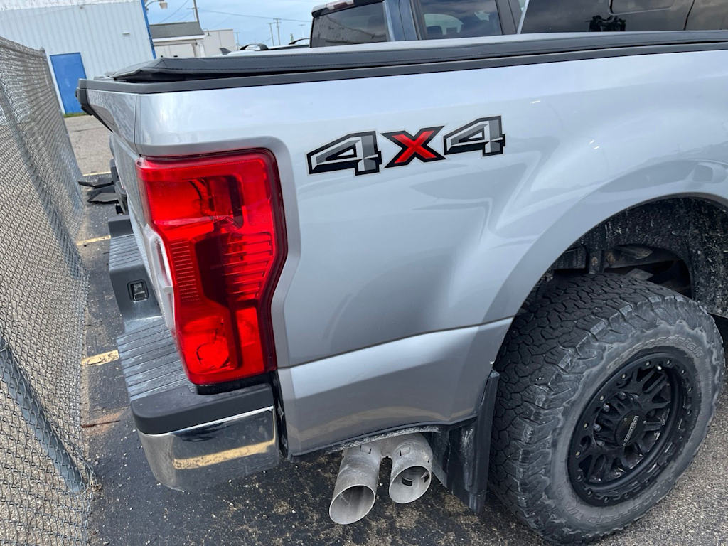 Thumbnail: 2021 Ford F-250 - 22