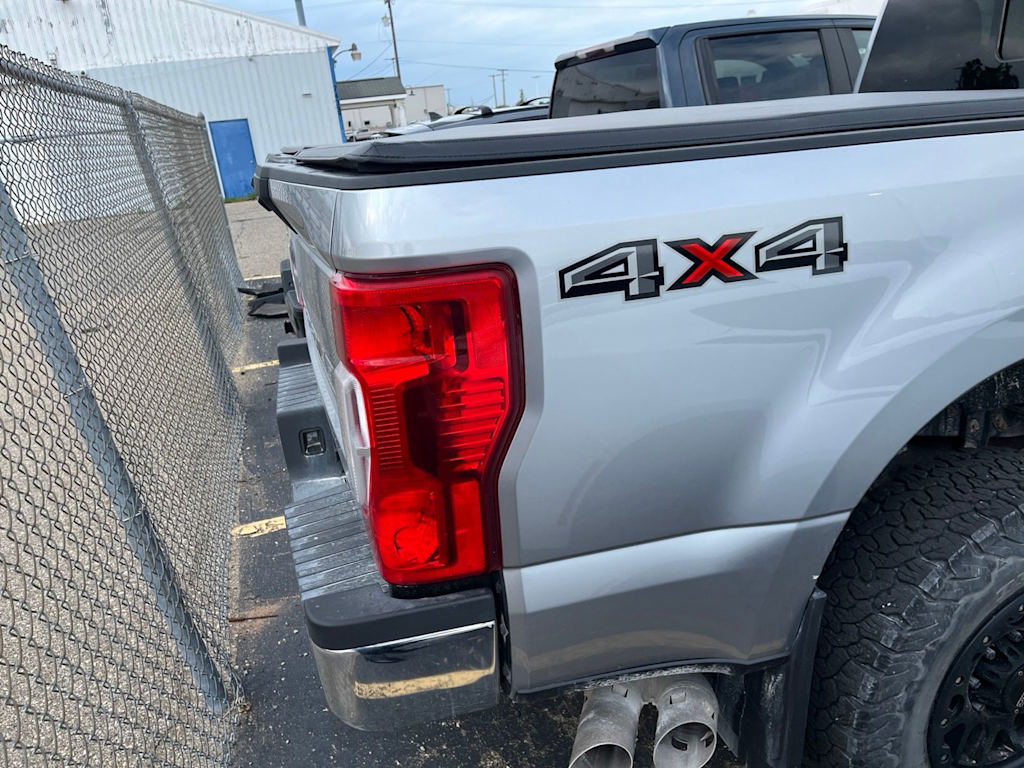 Thumbnail: 2021 Ford F-250 - 21