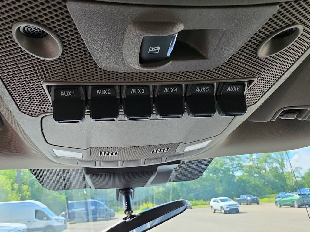 Thumbnail: 2021 Ford F-250 - 31
