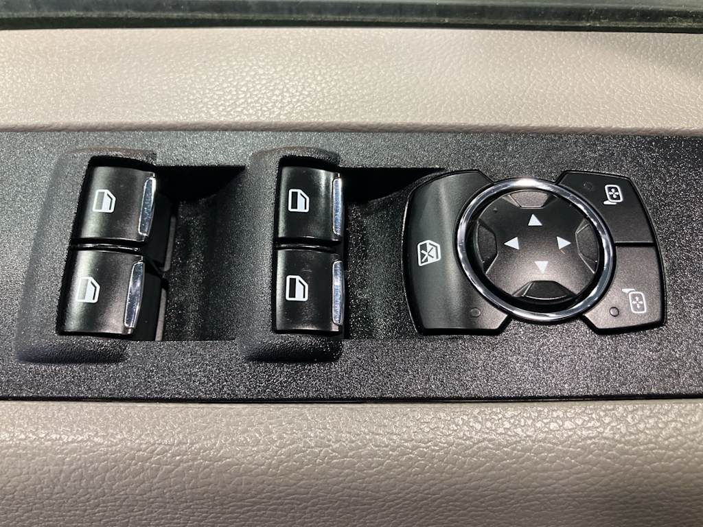 Thumbnail: 2022 Ford F-350 - 16