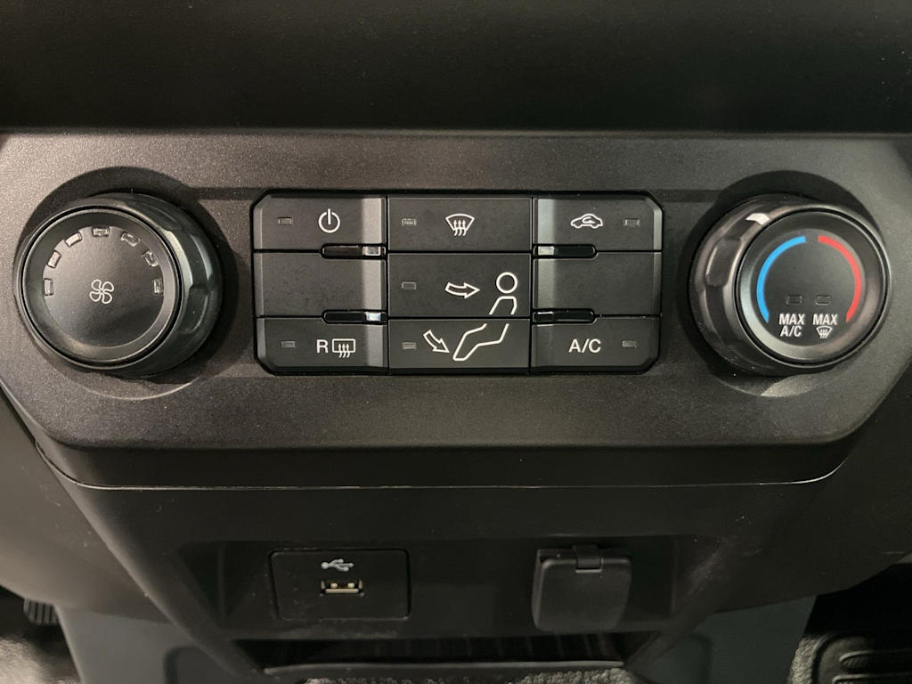 Thumbnail: 2022 Ford F-350 - 21