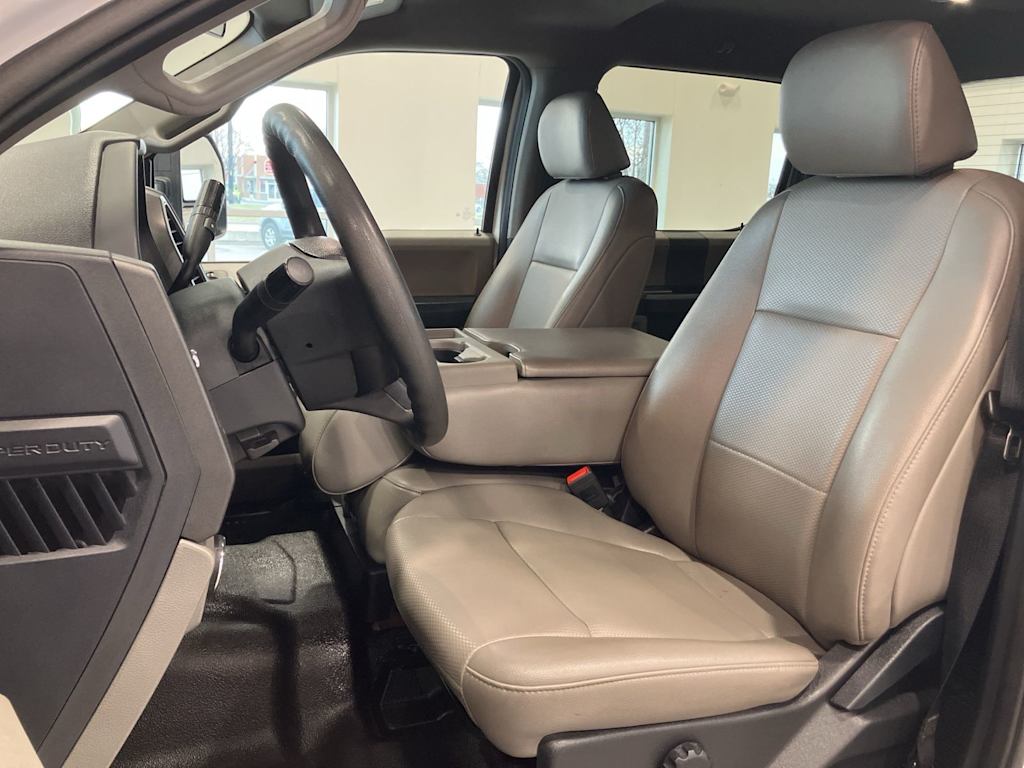 Thumbnail: 2022 Ford F-350 - 9