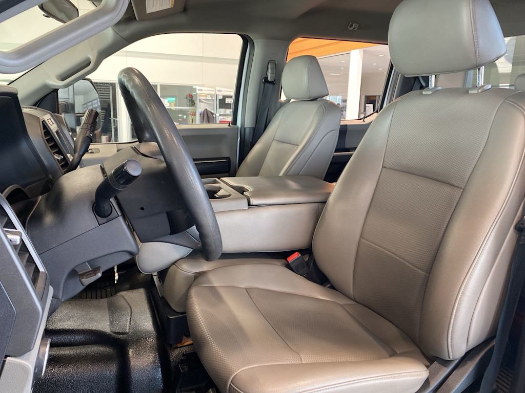 Thumbnail: 2022 Ford F-350 - 9