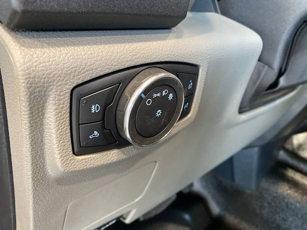 Thumbnail: 2022 Ford F-350 - 21