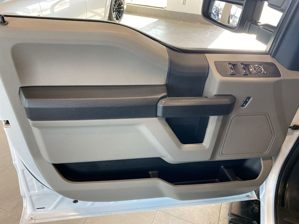 Thumbnail: 2022 Ford F-350 - 20