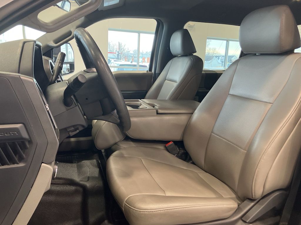 Thumbnail: 2022 Ford F-350 - 9