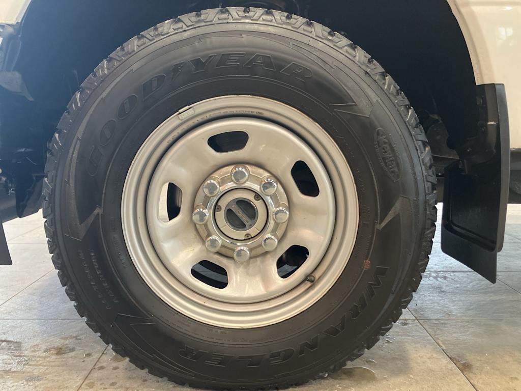 Thumbnail: 2022 Ford F-350 - 8