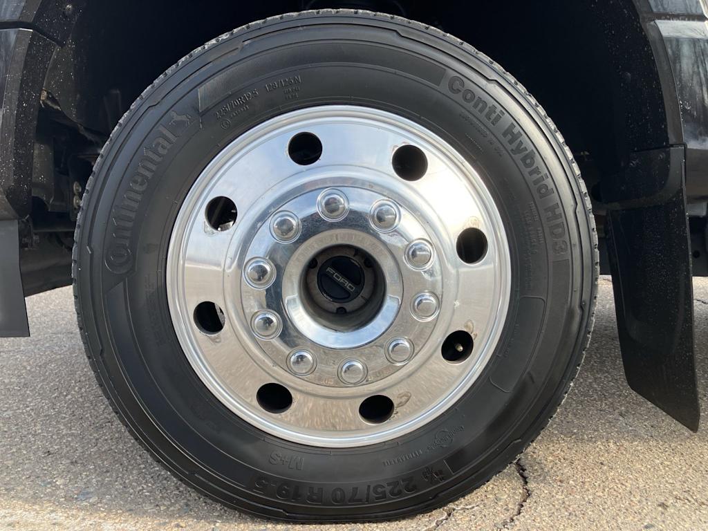 Thumbnail: 2023 Ford F-450 - 8